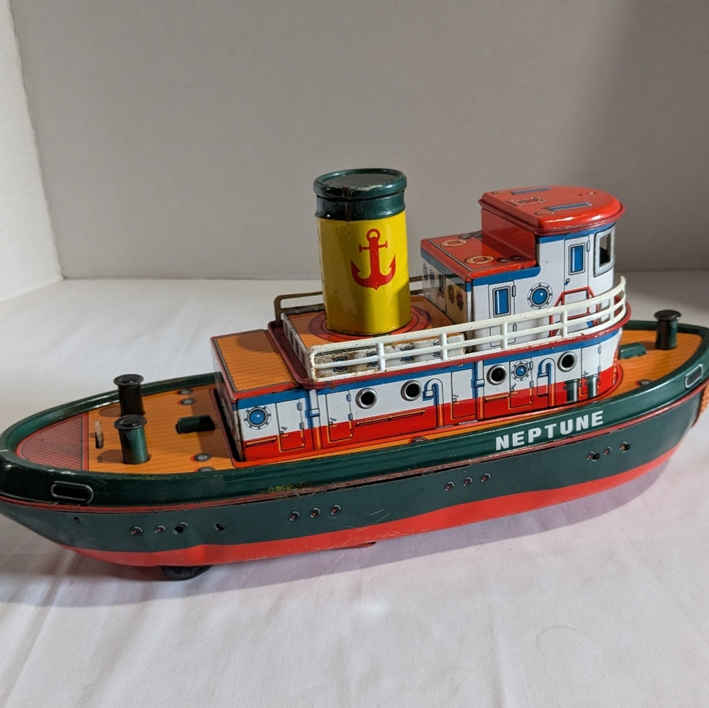 VTG Tug Boat Neptune Tin Litho Modern Toys Japan Tugboat